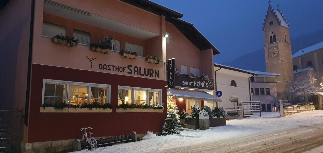 Gasthof Salurn Eksteriør billede