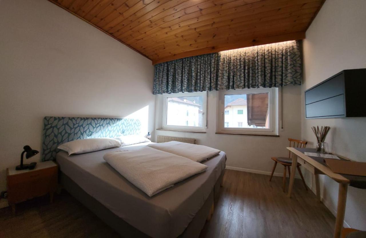 Gasthof Salurn Eksteriør billede